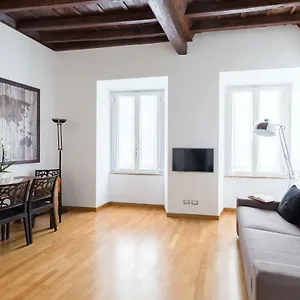 A World Aparts - 87 Boschetto Apartment
