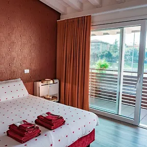 https://alla-riva.hotelinveneto.com